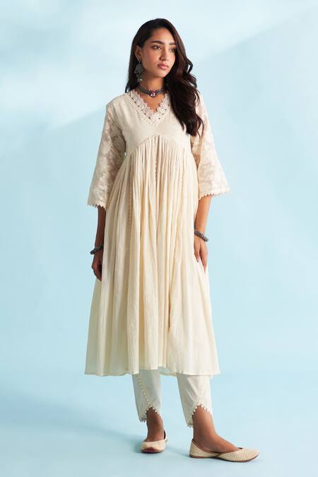 Roze_Cream Crepe, Chanderi Lace, Embroidery V-neck Embellished Anarkali _Online_at_Aza_Fashions