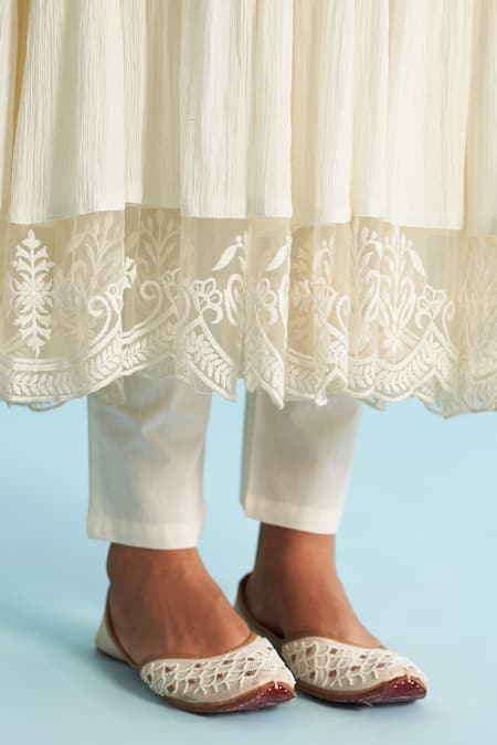 Buy_Roze_Ivory Crepe, Cotton, Net Lace, Embroidery V-neck Embellished Anarkali Set _Online_at_Aza_Fashions