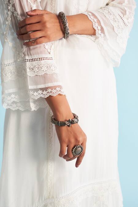 Roze_White Organza, Cotton Lace V-neck Embellished Kurta Set _at_Aza_Fashions