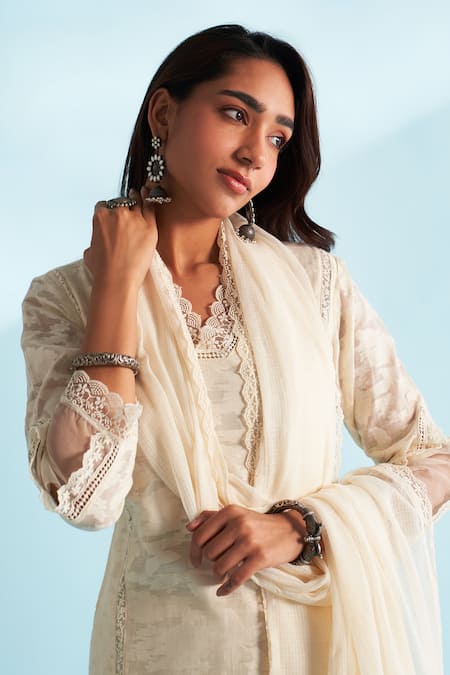Shop_Roze_Cream Chanderi, Jacquard Lace, Embroidery V-neck Floral Embellished Kurta _Online_at_Aza_Fashions