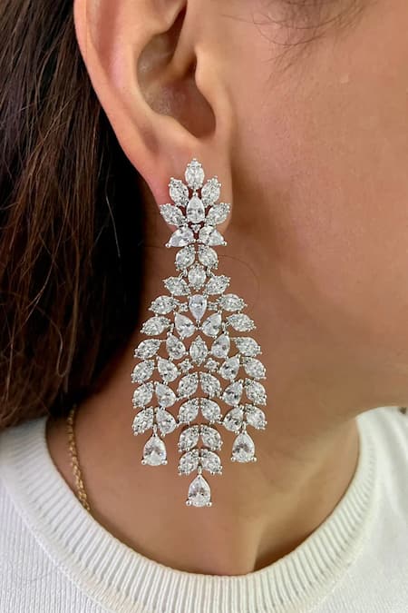 Buy_PRERTO_White Fabric Flowers, Diamonds Heart And Jewellery Set _Online_at_Aza_Fashions