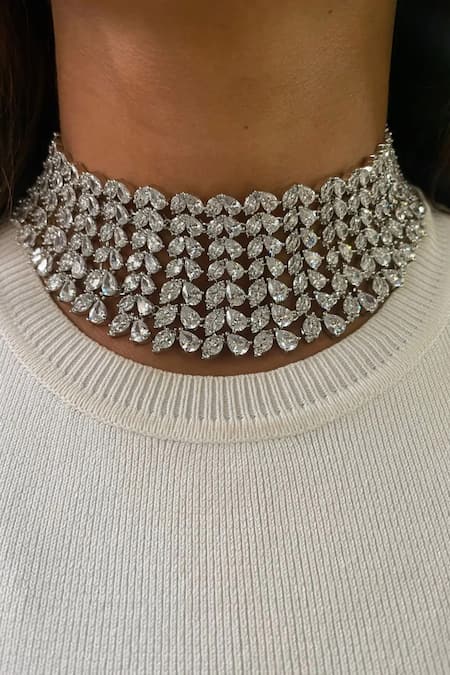 PRERTO_White Fabric Flowers, Diamonds Heart And Jewellery Set _at_Aza_Fashions