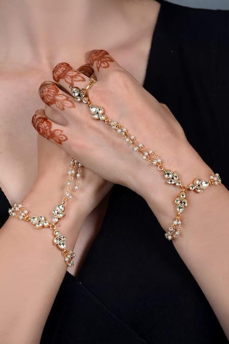 Shlok Jewels Gold Plated Clover Bloom Haathphool 