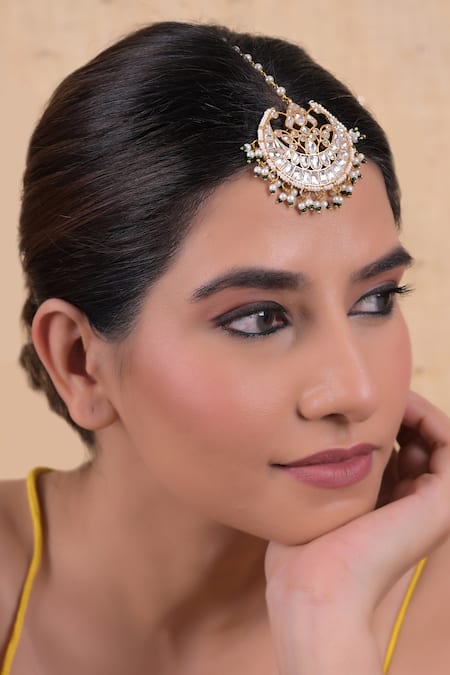 Shlok Jewels Kundan Pearl Chand Maangtikka 