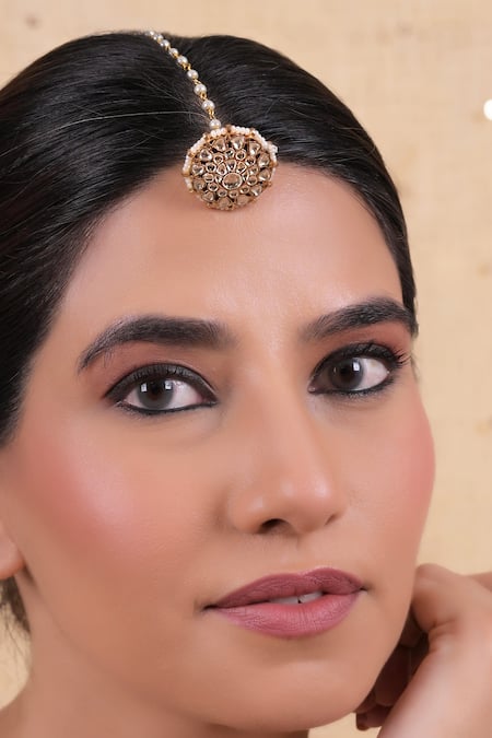 Shlok Jewels Kundan Pearl Embellished Borla Maangtikka 