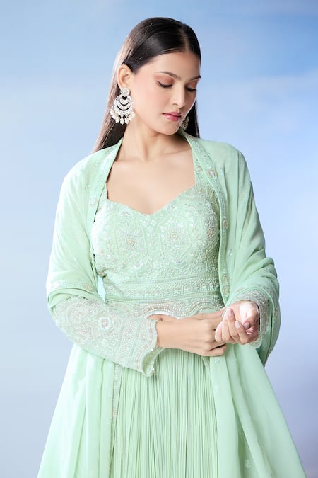 Samyukta Singhania Green Silk, Georgette Pearls, Embroidery Sweetheart Cape Flared Lehenga Set at Aza Fashions Samyukta Singhania_Green Silk, Georgette Pearls, Embroidery Sweetheart Cape Flared Lehenga Set _at_Aza_Fashions