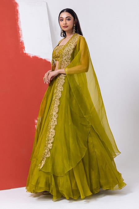 Mehak Sharma_Green Organza Embroidery, Zari, Diamonds Scoop Floral Lehenga Set With Cape _Online_at_Aza_Fashions
