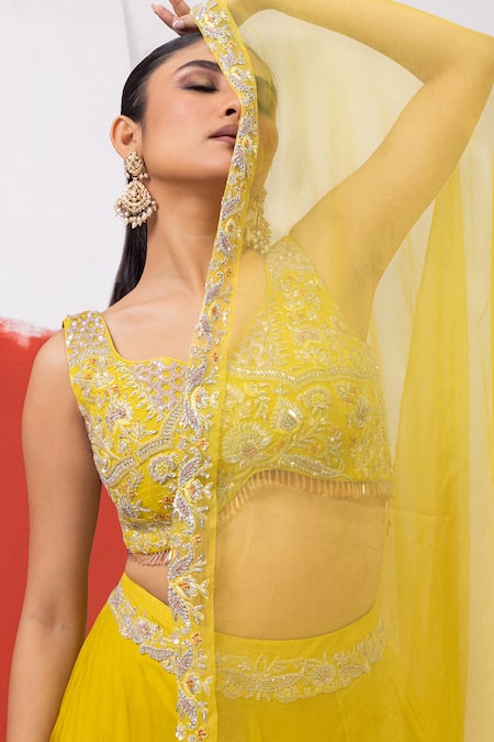 Mehak Sharma Yellow Organza Embroidery, Sequins, Tassels Floral Lehenga Set Online at Aza Fashions Mehak Sharma_Yellow Organza Embroidery, Sequins, Tassels Floral Lehenga Set _Online_at_Aza_Fashions