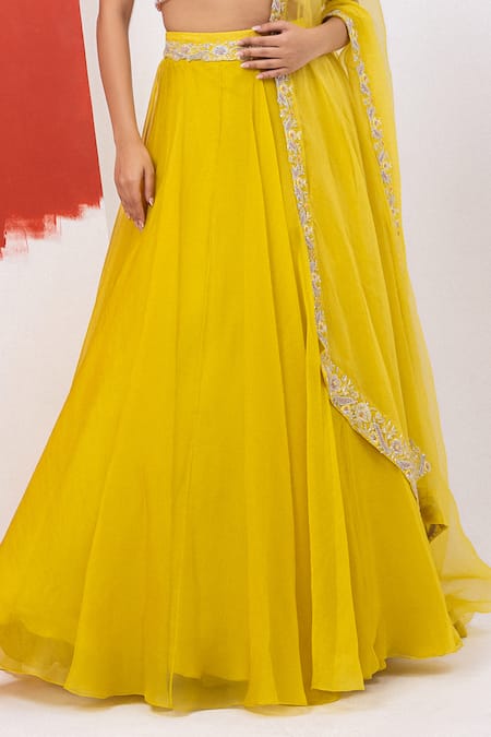 Buy Mehak Sharma Yellow Organza Embroidery, Sequins, Tassels Floral Lehenga Set Buy_Mehak Sharma_Yellow Organza Embroidery, Sequins, Tassels Floral Lehenga Set