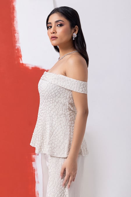 Mehak Sharma White Satin, Organza Cut Work Cutdana Embroidered Peplum Top And Pant Set Online at Aza Fashions Mehak Sharma_White Satin, Organza Cut Work Cutdana Embroidered Peplum Top And Pant Set _Online_at_Aza_Fashions
