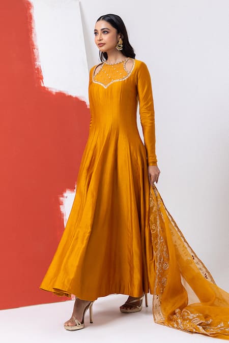 Mehak Sharma_Yellow Organza, Chanderi Sequins, Pearls Floral Cutdana Embroidered Anarkali Set _Online_at_Aza_Fashions