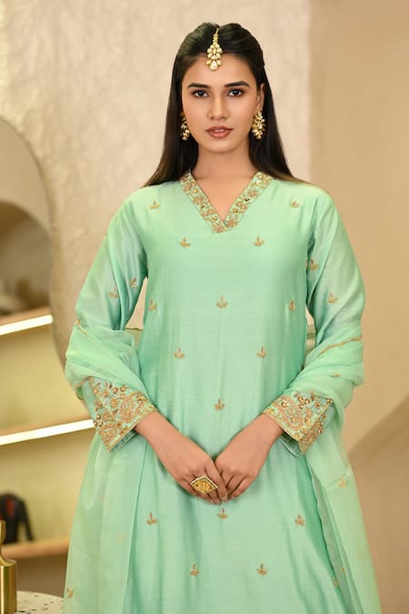 Hasrat By Salma_Blue Chanderi, Organza Zari, Sequins, Embroidery Floral Zardosi Kurta Set _Online_at_Aza_Fashions