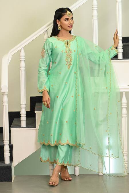 Hasrat By Salma_Aqua Chanderi, Organza Embroidery, Zari, Sequins Round Floral Zardosi Kurta Set _Online_at_Aza_Fashions