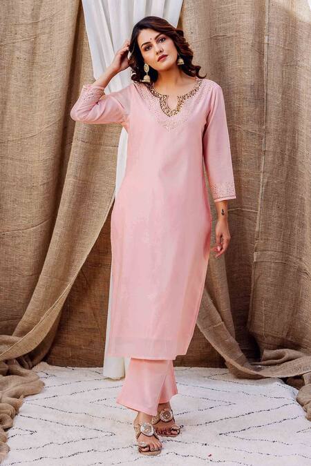 Buy Missprint Pink Chanderi Silk, Cotton Tassels, Embroidery Split V-neck Neckline Kurta Set Online at Aza Fashions Buy_Missprint_Pink Chanderi Silk, Cotton Tassels, Embroidery Split V-neck Neckline Kurta Set _Online_at_Aza_Fashions
