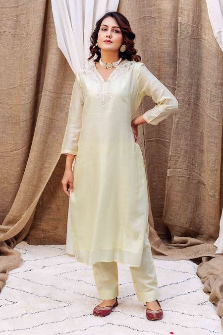 Missprint Yellow Chanderi Silk, Cotton Embroidery V-neck Pittan Kurta Set Online at Aza Fashions Missprint_Yellow Chanderi Silk, Cotton Embroidery V-neck Pittan Kurta Set _Online_at_Aza_Fashions