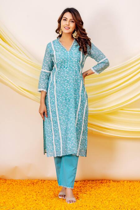 Shop Missprint Blue Chanderi, Organza, Cotton Lace V-neck Floral Printed Kurta Set Online at Aza Fashions Shop_Missprint_Blue Chanderi, Organza, Cotton Lace V-neck Floral Printed Kurta Set _Online_at_Aza_Fashions
