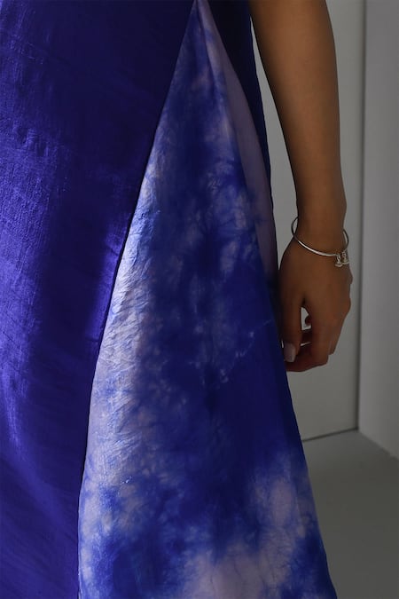 Inkpikle_Blue Handloom Cotton Split V-neck Tie Dye Print Asymmetric Midi Dress _at_Aza_Fashions