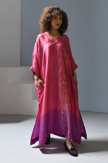 Inkpikle_Purple Handloom Cotton V-neck Abstract Print Ombre Maxi Dress _Online_at_Aza_Fashions