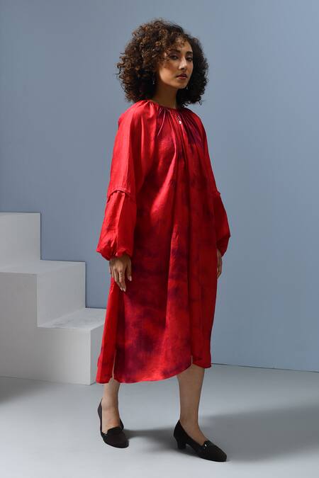 Inkpikle_Red Handloom Cotton Round Neck Splatter Tie-dye Midi Dress _Online_at_Aza_Fashions