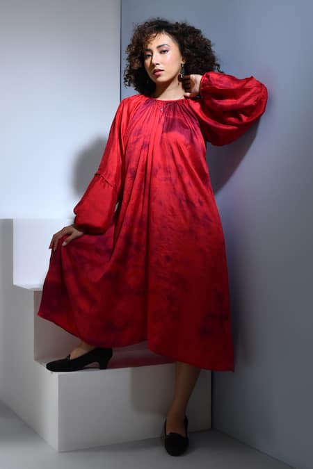 Shop_Inkpikle_Red Handloom Cotton Round Neck Splatter Tie-dye Midi Dress _Online_at_Aza_Fashions