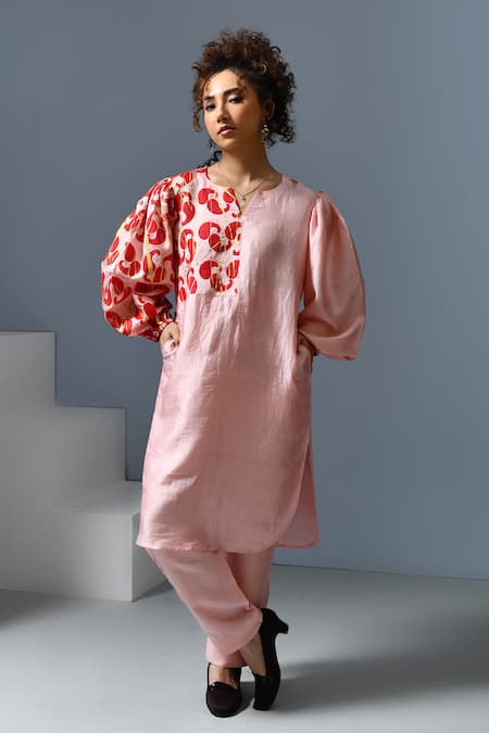 Inkpikle Placed Paisley Print Panel Kurta With Pant 