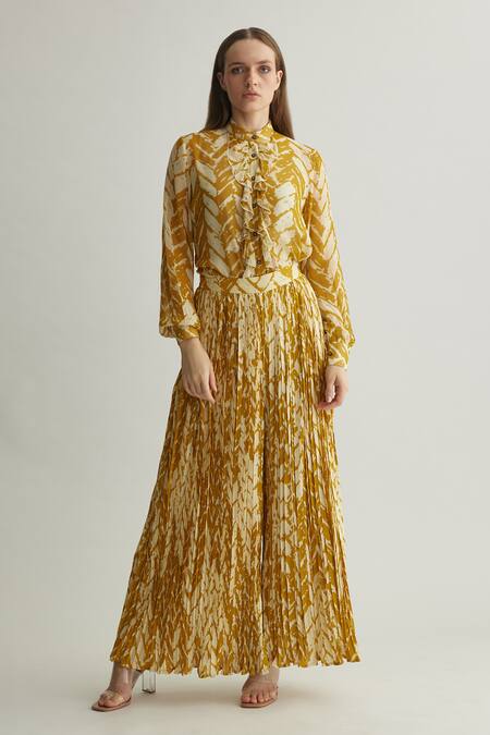 Buy_Koai_Mustard Georgette Beige Chevron Print Flared Pant _Online_at_Aza_Fashions