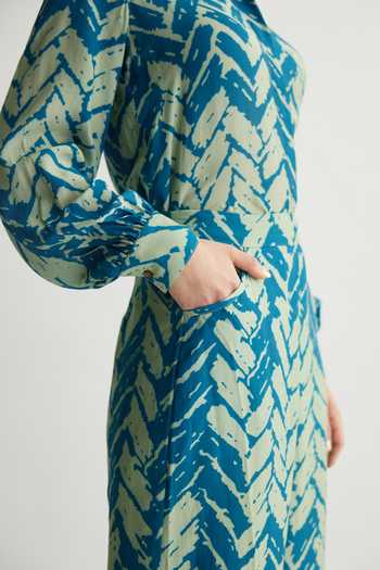 Koai Blue Muslin, Cotton, Silk Collared Chevron Print Balloon Sleeve Shirt Online at Aza Fashions Koai_Blue Muslin, Cotton, Silk Collared Chevron Print Balloon Sleeve Shirt _Online_at_Aza_Fashions
