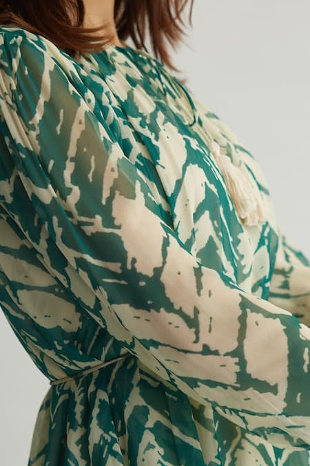 KoAi_Beige Georgette Print Chevron Round Neck Balloon Sleeve Top _at_Aza_Fashions