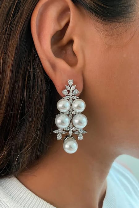 Shop PRERTO Silver Plated Diamonds, Pearls Floral Cluster And Faux Jewellery Set at Aza Fashions Shop_PRERTO_Silver Plated Diamonds, Pearls Floral Cluster And Faux Jewellery Set _at_Aza_Fashions