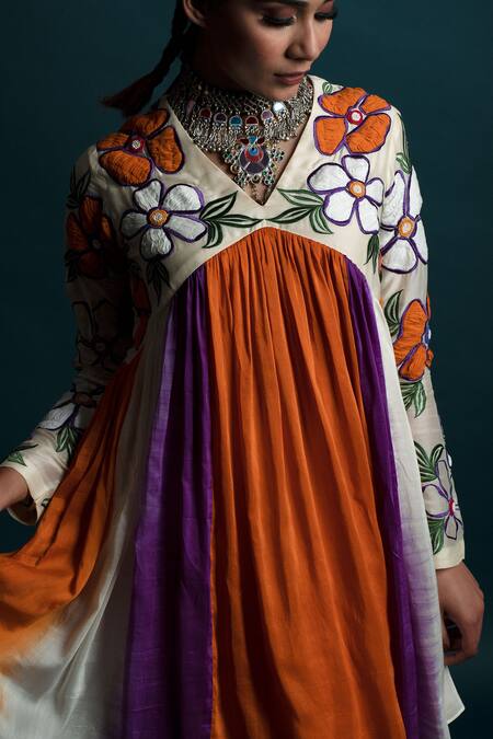 Svastih_Orange Cotton, Silk Embroidery, Applique V-neck Saffron Floral Tunic And Pant Set _at_Aza_Fashions