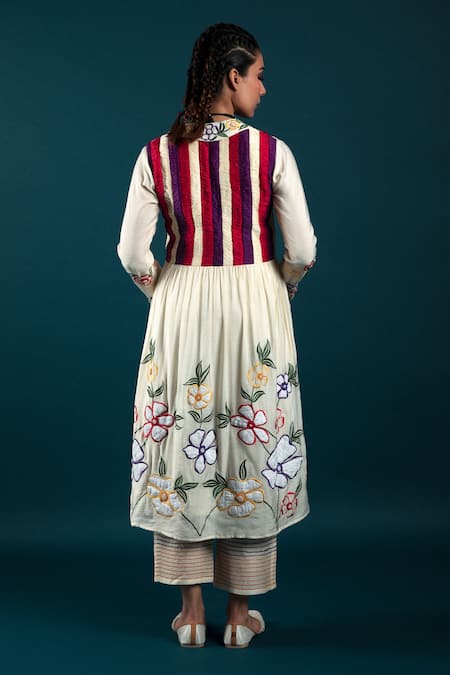 Svastih Floral Applique Tunic & Pant Set 
