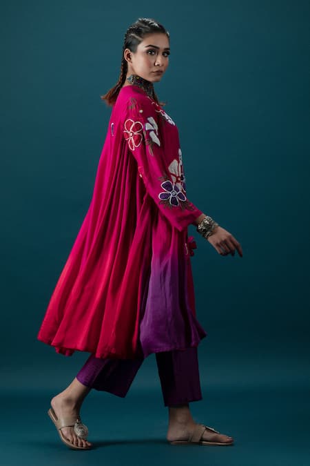 Svastih_Magenta Cotton, Silk, Chanderi Embroidery V-neck Ombre Floral Tunic And Pant Set _Online_at_Aza_Fashions