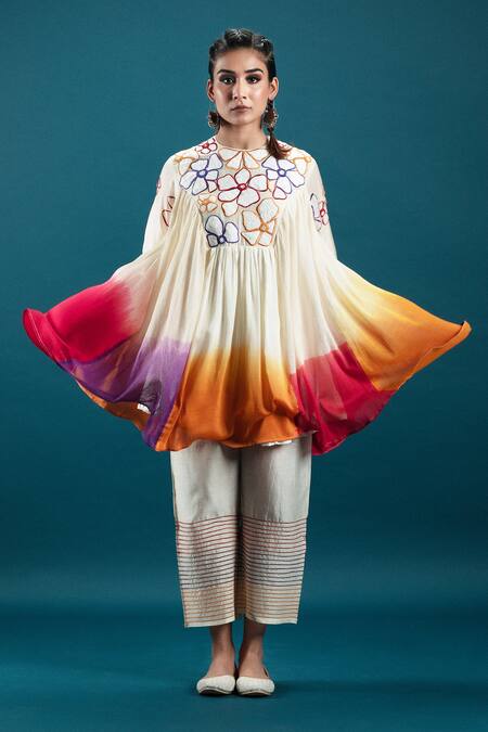 Svastih_Off White Cotton, Silk Embroidery, Beads Round Floral Applique Tunic And Pant Set _Online_at_Aza_Fashions