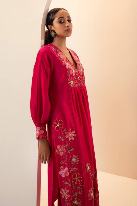 Buy Svastih Magenta Cotton, Silk, Chanderi Embroidery, Zari V-neck Floral Kurta Set Online at Aza Fashions Buy_Svastih_Magenta Cotton, Silk, Chanderi Embroidery, Zari V-neck Floral Kurta Set _Online_at_Aza_Fashions