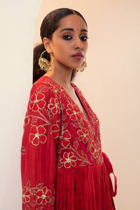 Svastih Red Cotton, Silk, Chanderi Embroidery, Sequins V-neck Floral Anarkali Pant Set at Aza Fashions Svastih_Red Cotton, Silk, Chanderi Embroidery, Sequins V-neck Floral Anarkali Pant Set _at_Aza_Fashions