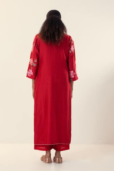 Svastih Floral Embroidered Red Chanderi Kurta Set 