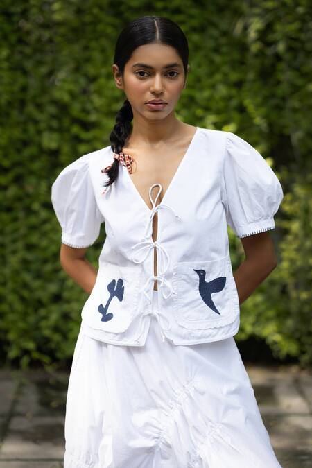 Doodlage_White Poplin Embroidered Patchwork V-neck Floral Top And Skirt Set _Online_at_Aza_Fashions