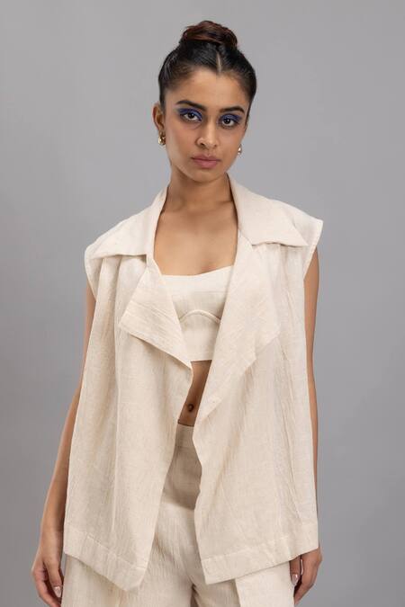 Lavina Sippy Beige Handloom Cotton Collared Jacket Online at Aza Fashions Lavina Sippy_Beige Handloom Cotton Collared Jacket _Online_at_Aza_Fashions