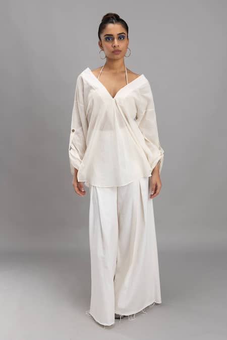 Buy Lavina Sippy White Cotton V-neck Organic Sheer Tunic Online at Aza Fashions Buy_Lavina Sippy_White Cotton V-neck Organic Sheer Tunic _Online_at_Aza_Fashions