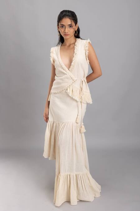 Buy_Lavina Sippy_Beige Handloom Cotton Gathered Skirt _Online_at_Aza_Fashions