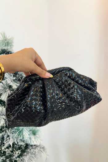 Boxwish By Bhumika Black Intercciato Weave Clutch Bag Online at Aza Fashions Boxwish By Bhumika_Black Intercciato Weave Clutch Bag _Online_at_Aza_Fashions