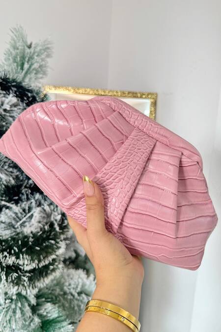 Boxwish By Bhumika Pink Textured Pu Leather Clutch Pouch Online at Aza Fashions Boxwish By Bhumika_Pink Textured Pu Leather Clutch Pouch _Online_at_Aza_Fashions