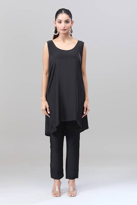 Buy Rajat K Tangri Black Chiffon Metallic Thread, Embroidery Split V-neck Tribal Kaftan And Pant Set Buy_Rajat K Tangri_Black Chiffon Metallic Thread, Embroidery Split V-neck Tribal Kaftan And Pant Set