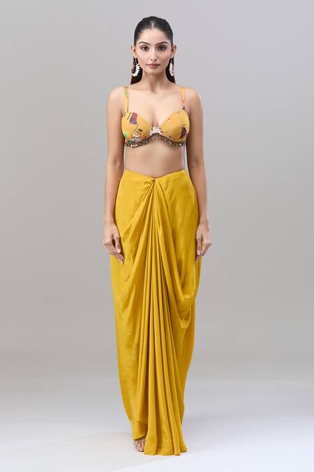 Shop Rajat K Tangri Yellow Silk Metallic Thread Sweetheart Neck Mughal Motif Cape And Skirt Set Shop_Rajat K Tangri_Yellow Silk Metallic Thread Sweetheart Neck Mughal Motif Cape And Skirt Set