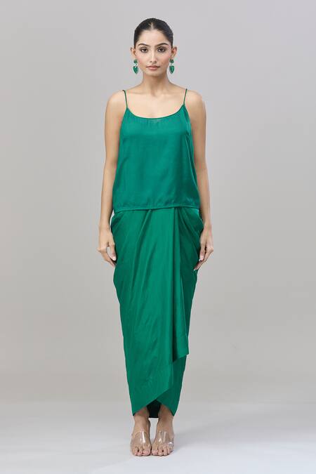 Anand Kabra Emerald Green Embroidery Zardozi Round High Neck Scallop Kaftan Set Online at Aza Fashions Anand Kabra_Emerald Green Embroidery Zardozi Round High Neck Scallop Kaftan Set_Online_at_Aza_Fashions