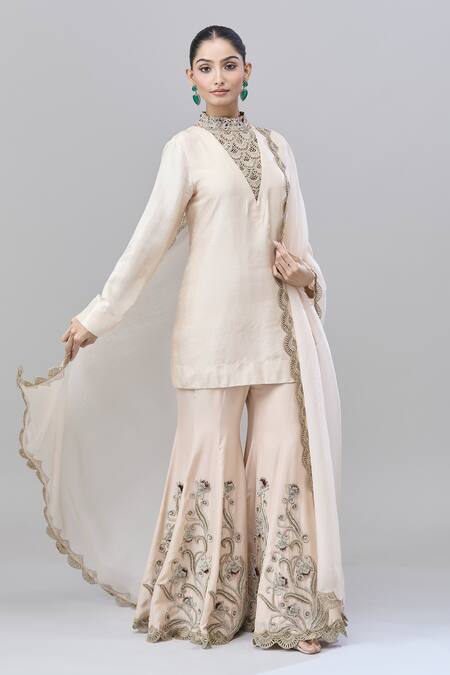 Shop Anand Kabra Beige Cotton Embroidery Split V-neck Floral Cutwork Kurta Set Shop_Anand Kabra_Beige Cotton Embroidery Split V-neck Floral Cutwork Kurta Set
