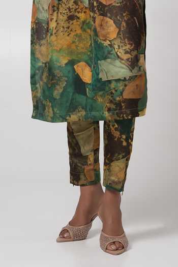 Buy_Advait_Green Linen, Satin Sequins, Cut Work Bandeau Hand Embroidered Yoke Kurta Set _Online_at_Aza_Fashions
