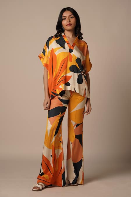 Advait Luna Abstract Print Shirt With Pant 