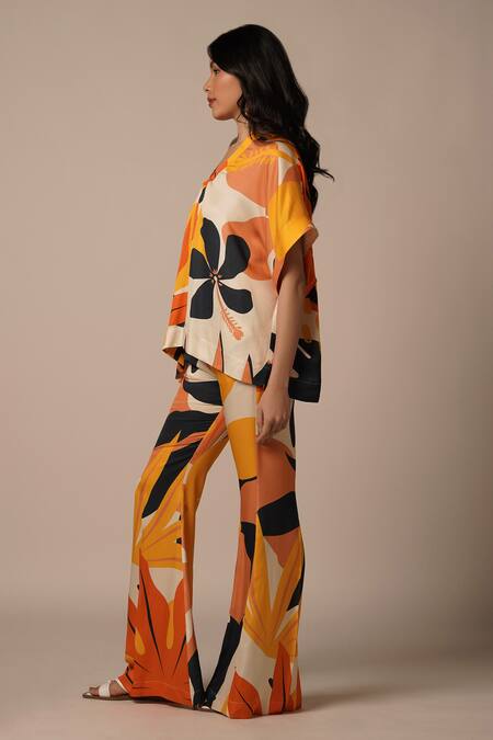 Buy_Advait_Yellow Twill V-neck Abstract Print Shirt And Pant Set _Online_at_Aza_Fashions