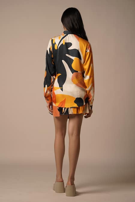 Shop Advait Yellow Rayon Twill Print Abstract Floral Pleated Skorts at Aza Fashions Shop_Advait_Yellow Rayon Twill Print Abstract Floral Pleated Skorts _at_Aza_Fashions